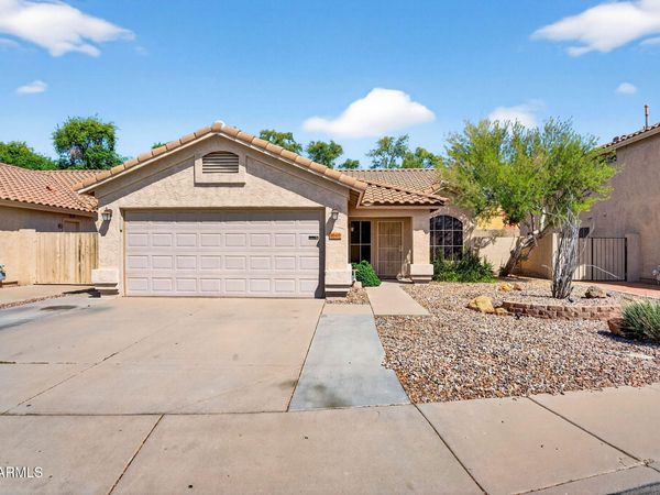 1040 W SEAGULL Drive, Chandler, AZ 85286