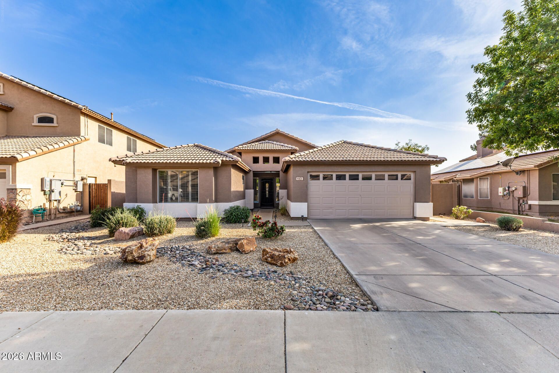 8401 W Cherry Hills Drive, Peoria, AZ 85345 Main Photo