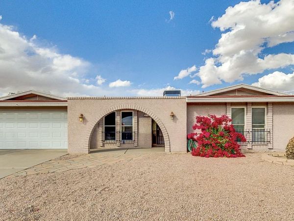 4228 E CAPRI Avenue, Mesa, AZ 85206
