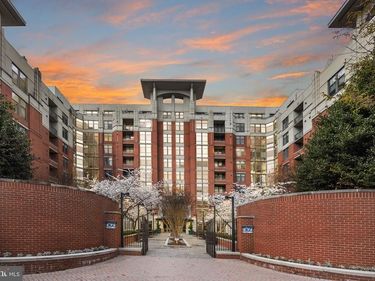 1021 N GARFIELD STREET , Unit B35, ARLINGTON, VA 22201