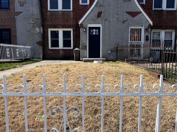 17729 Leslie Road , Jamaica, NY 11434