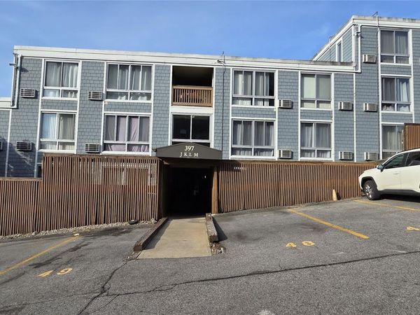 397 N Broadway , Unit 1M, Yonkers, NY 10701