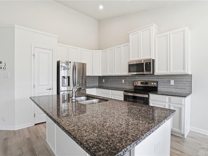 6033 Boxelder Drive, Tipp City, OH 45371 Photo 15