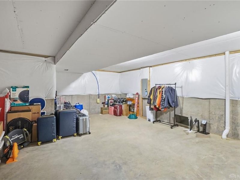 6033 Boxelder Drive, Tipp City, OH 45371 Photo 32