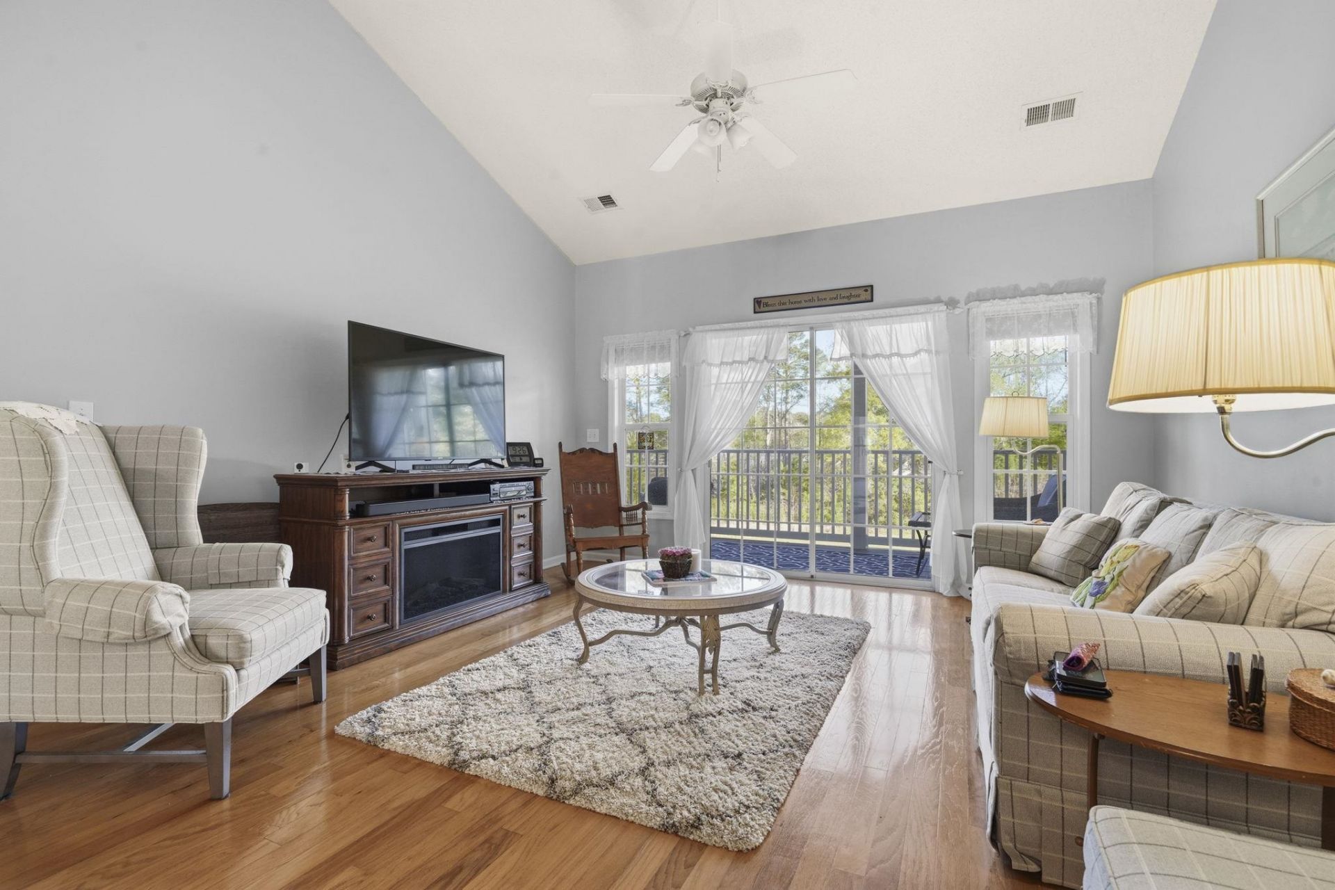 5864 Longwood Dr. Photo 15