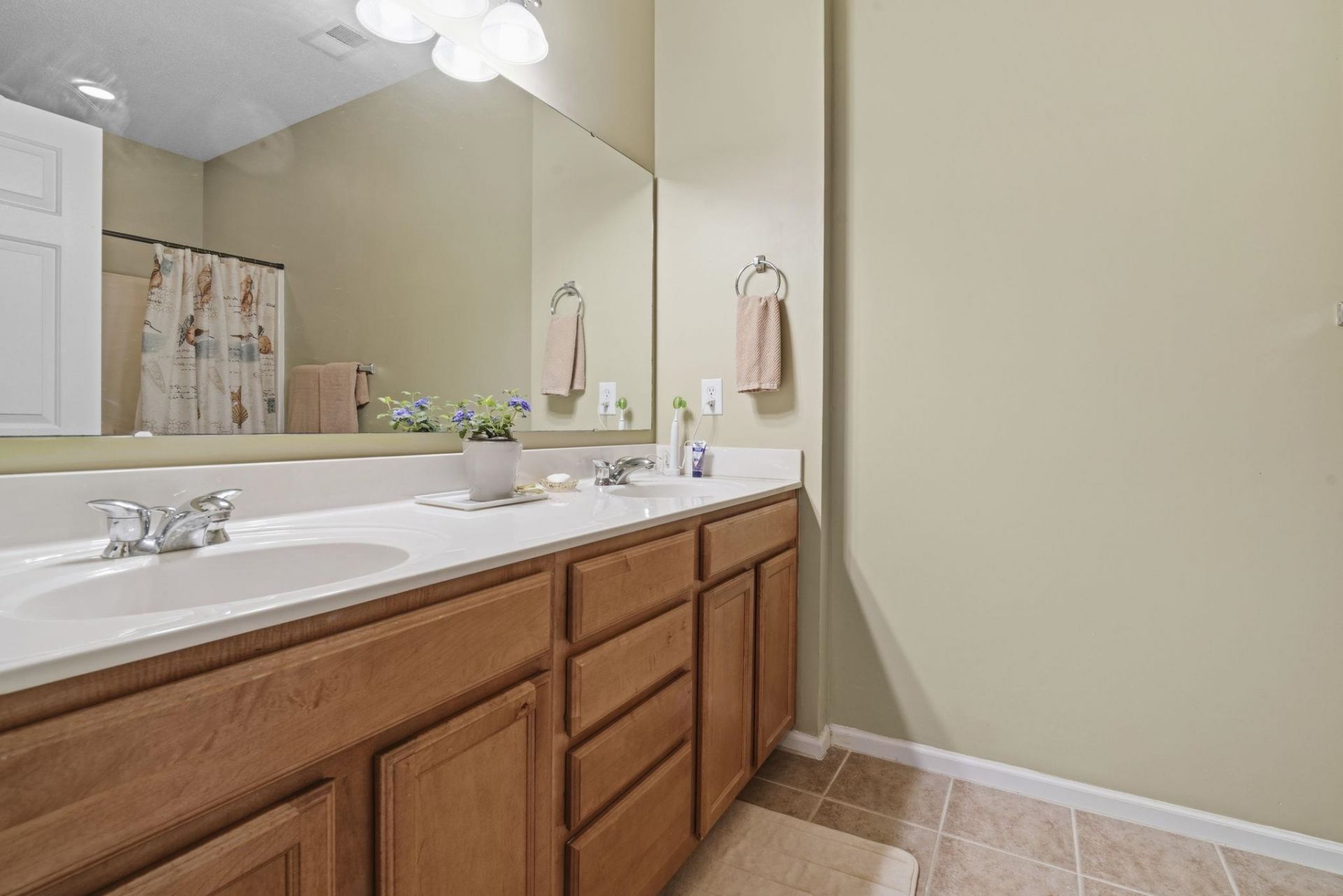 5864 Longwood Dr. Photo 23