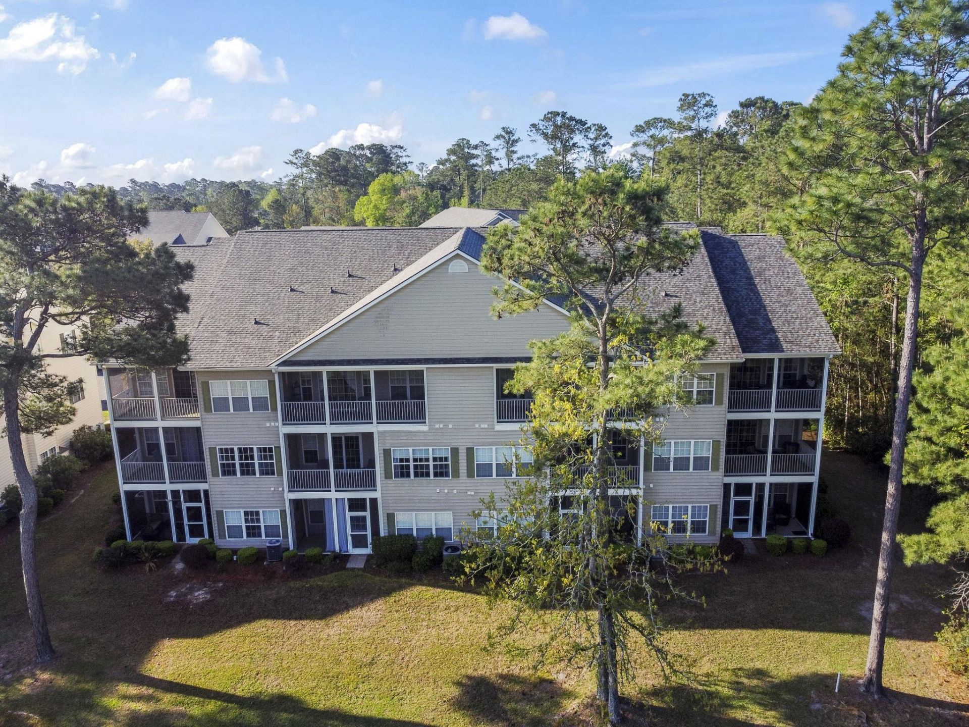 5864 Longwood Dr. Photo 33