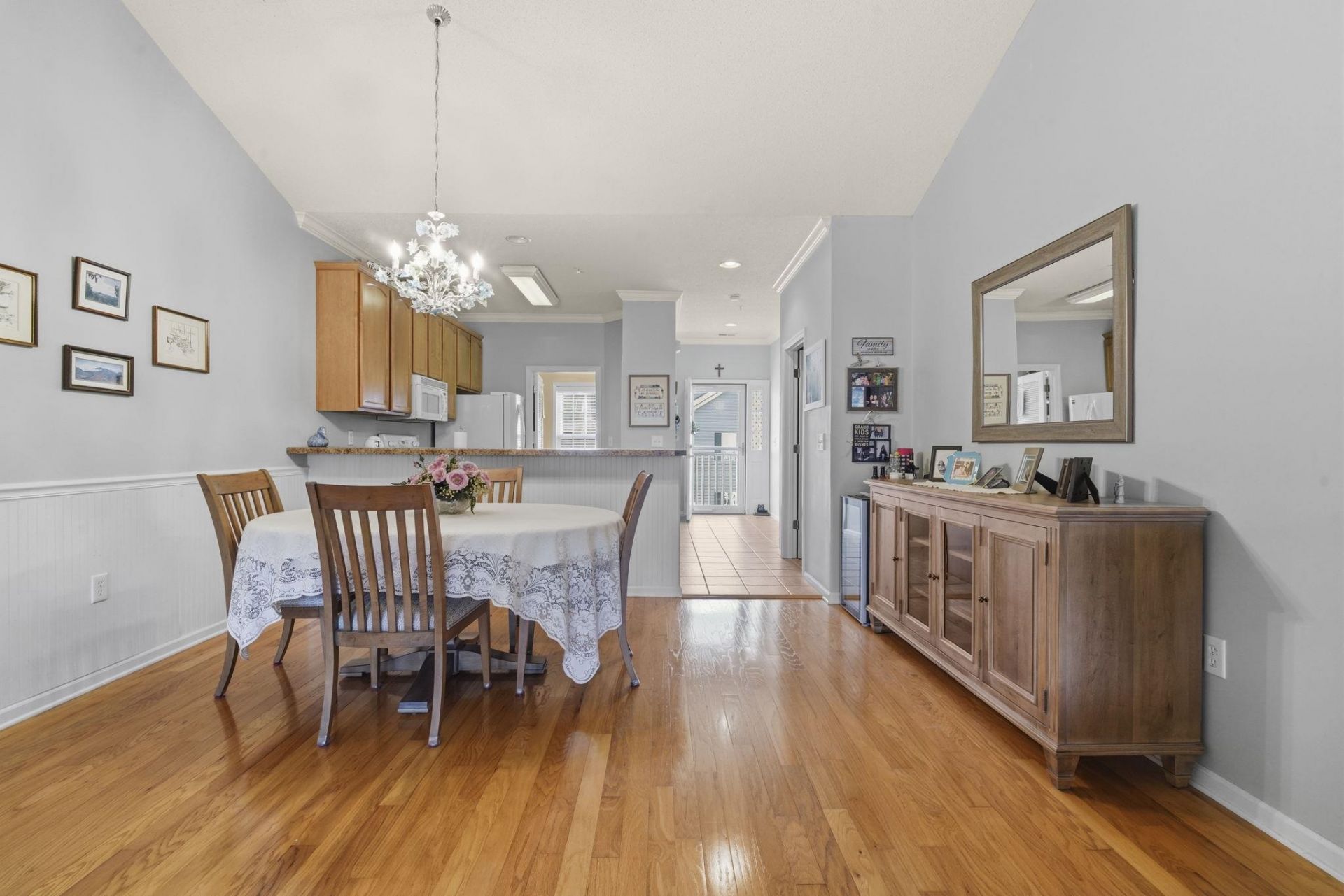 5864 Longwood Dr. Photo 4