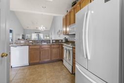 5864 Longwood Dr. photo 4