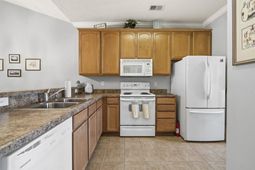 5864 Longwood Dr. photo 4