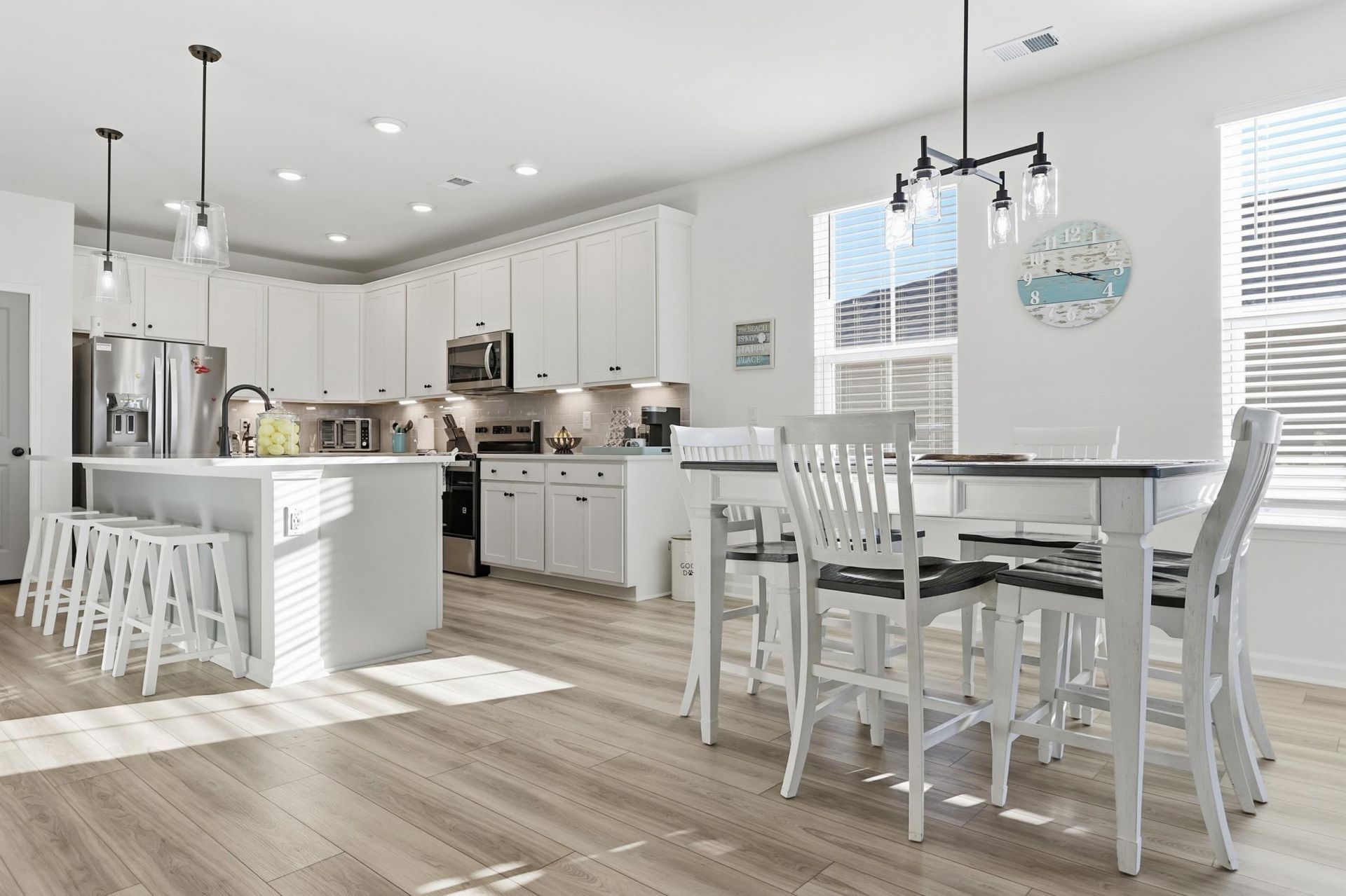 140 Joyce Dr Photo 12