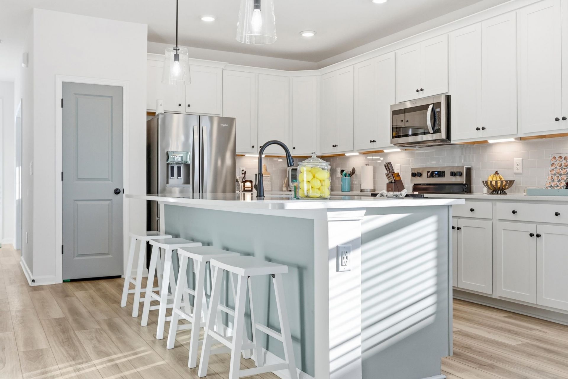 140 Joyce Dr Photo 13