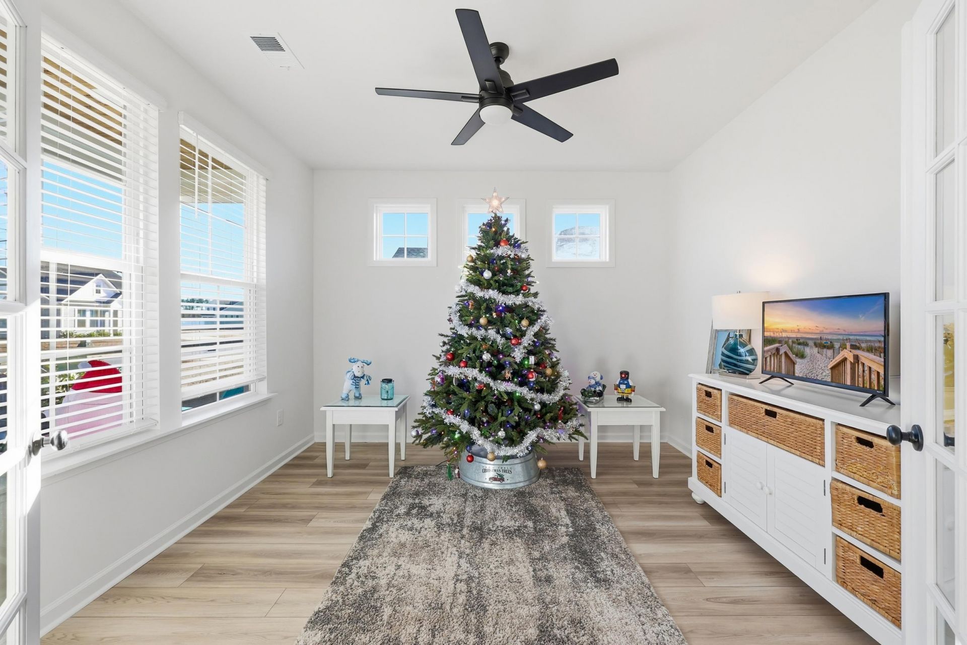 140 Joyce Dr Photo 8