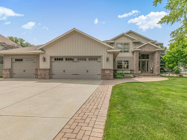 1201 Huntington Drive S, Sartell, MN 56377