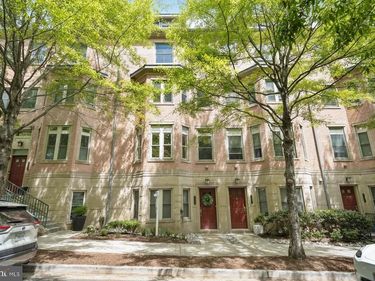 2239 FAIRFAX DRIVE N, ARLINGTON, VA 22201