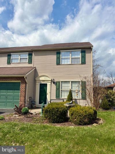 3431 GLEN HOLLOW DRIVE , DOVER, PA 17315