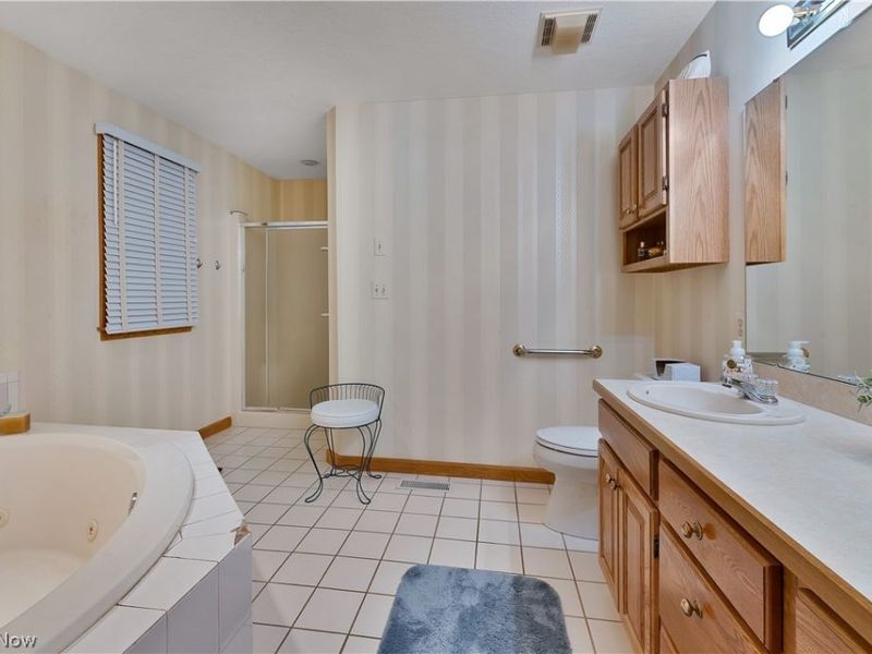 101 Pin Oak Place, Campbell, OH 44405 Photo 33