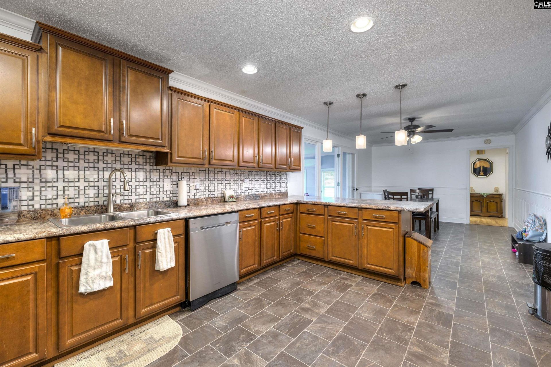 328 Stuckey Street  Photo 24