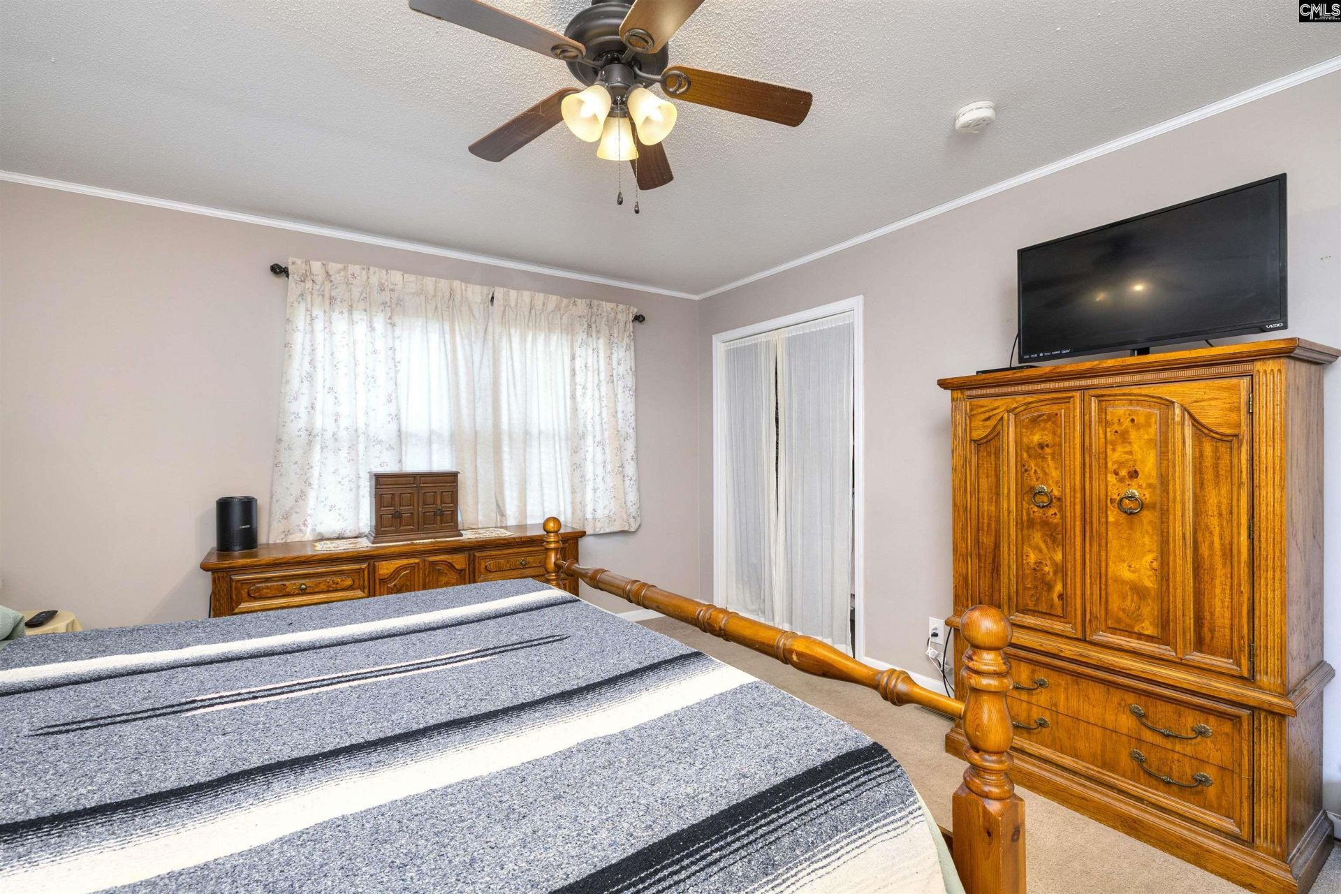 328 Stuckey Street  Photo 37