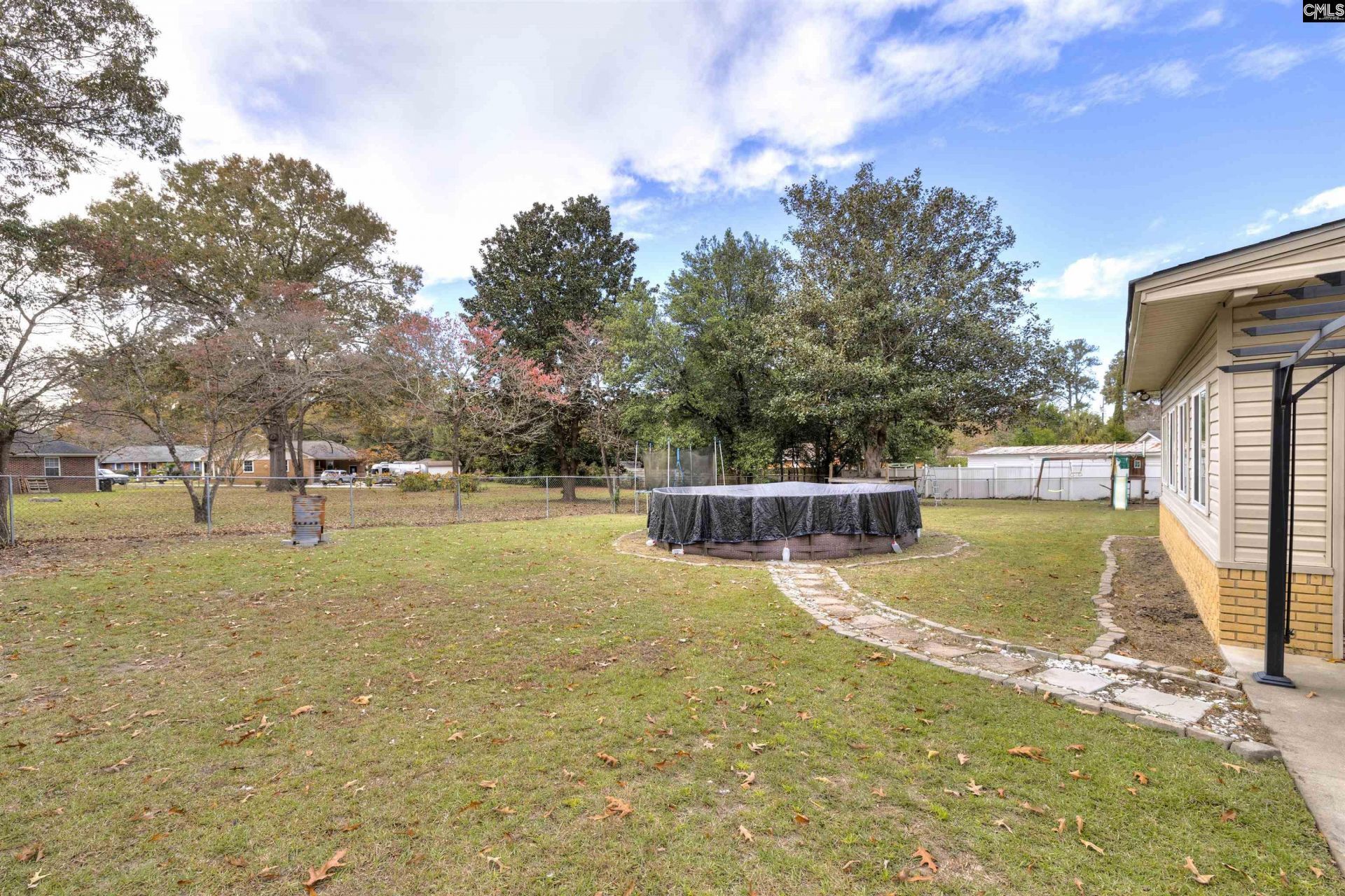 328 Stuckey Street  Photo 4