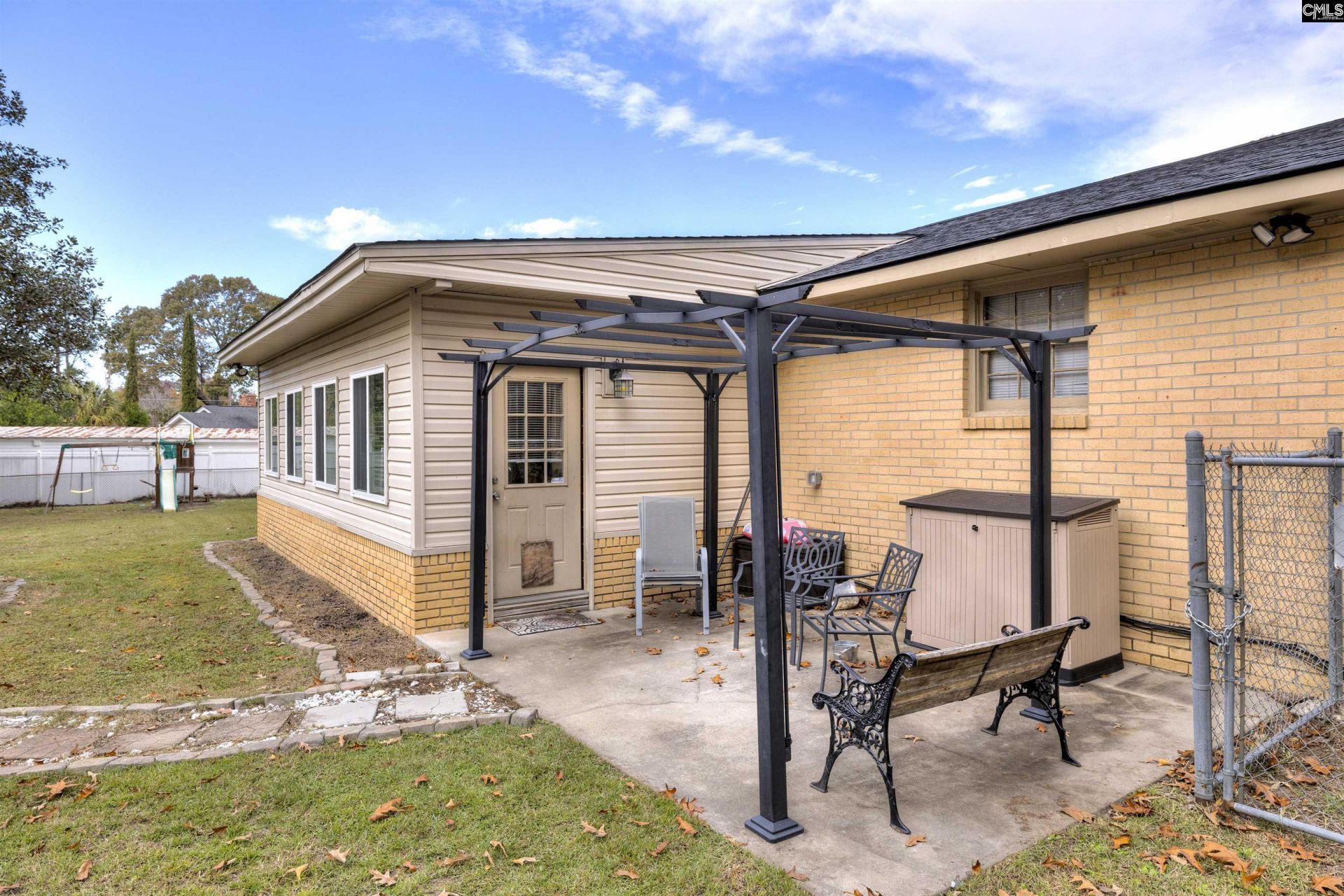 328 Stuckey Street  Photo 9