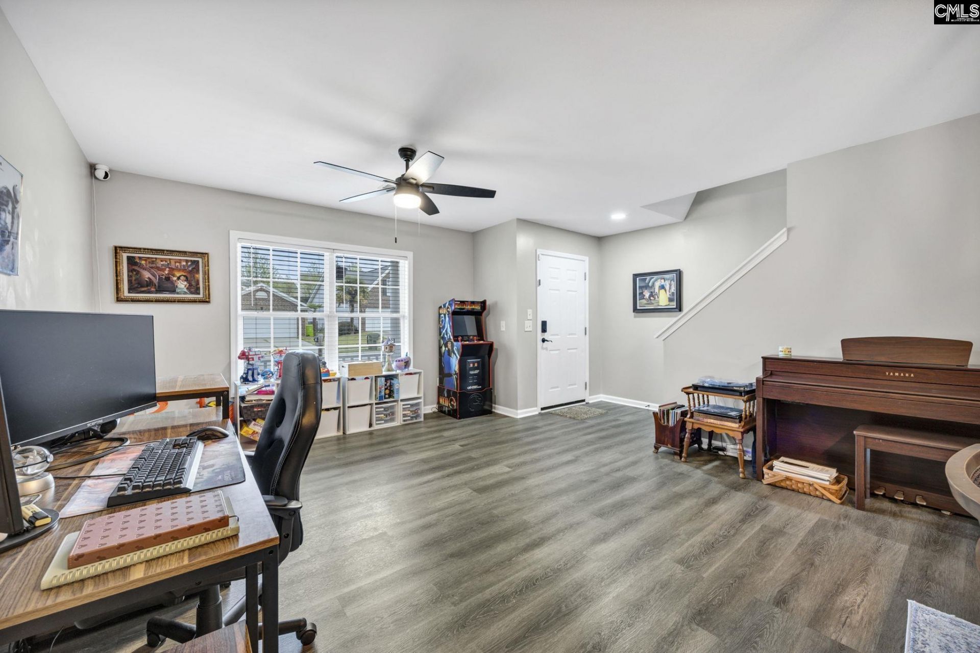 727 Applegate Lane  Photo 10