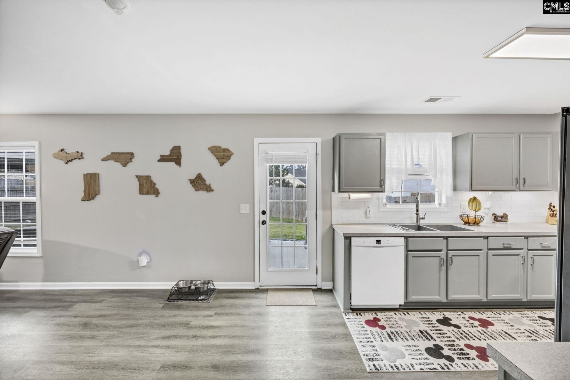 727 Applegate Lane  Photo 11