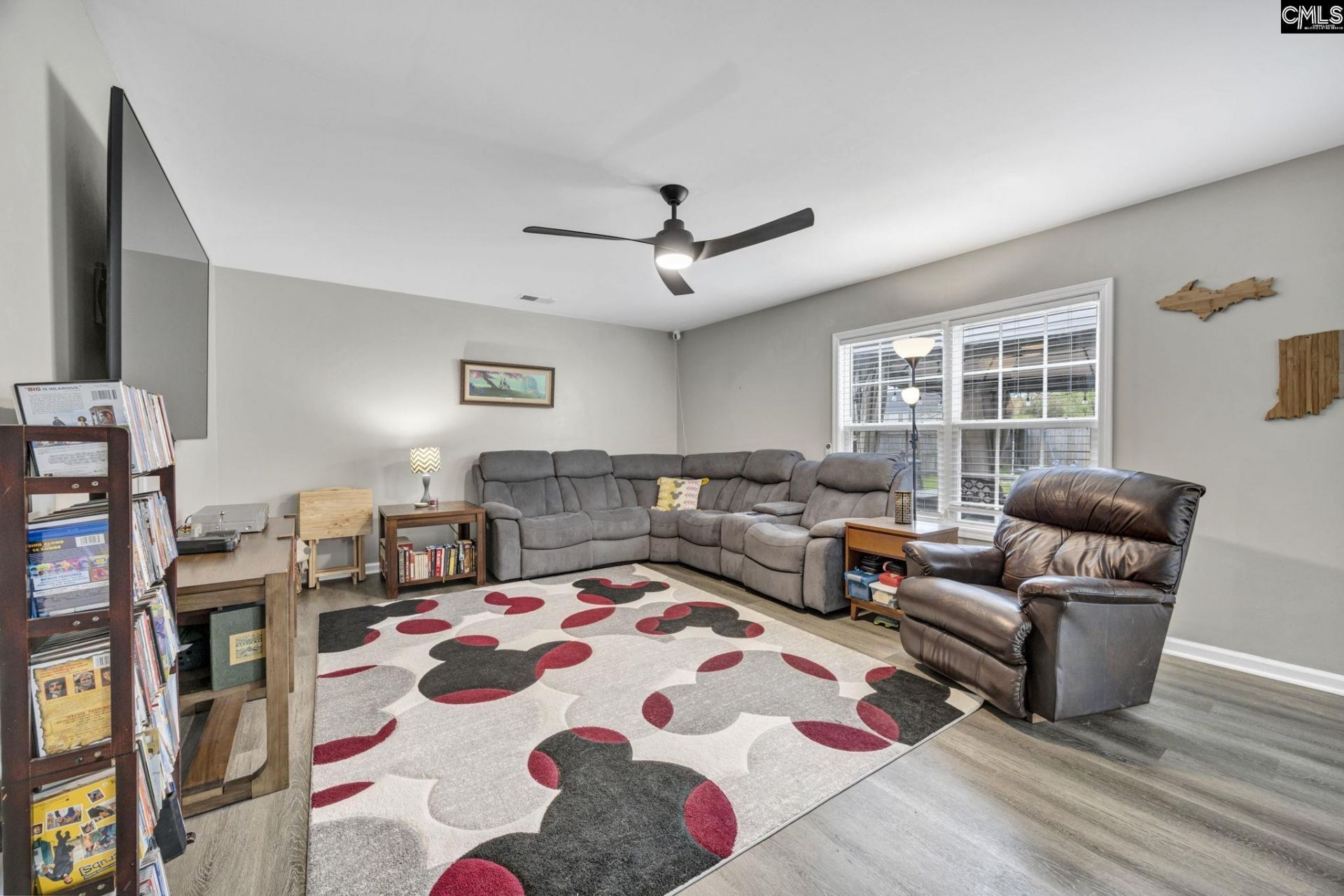 727 Applegate Lane  Photo 16