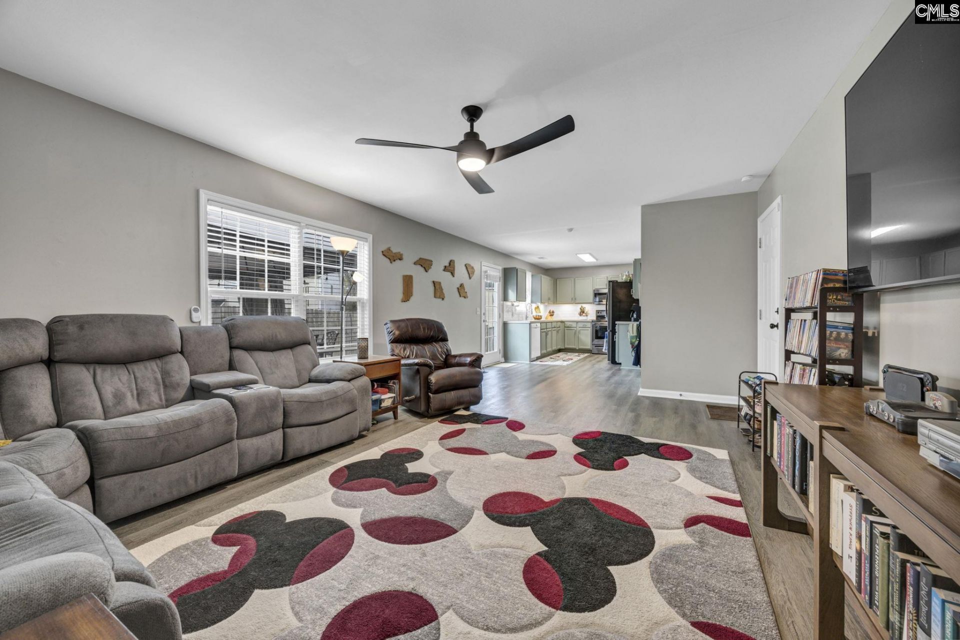 727 Applegate Lane  Photo 17