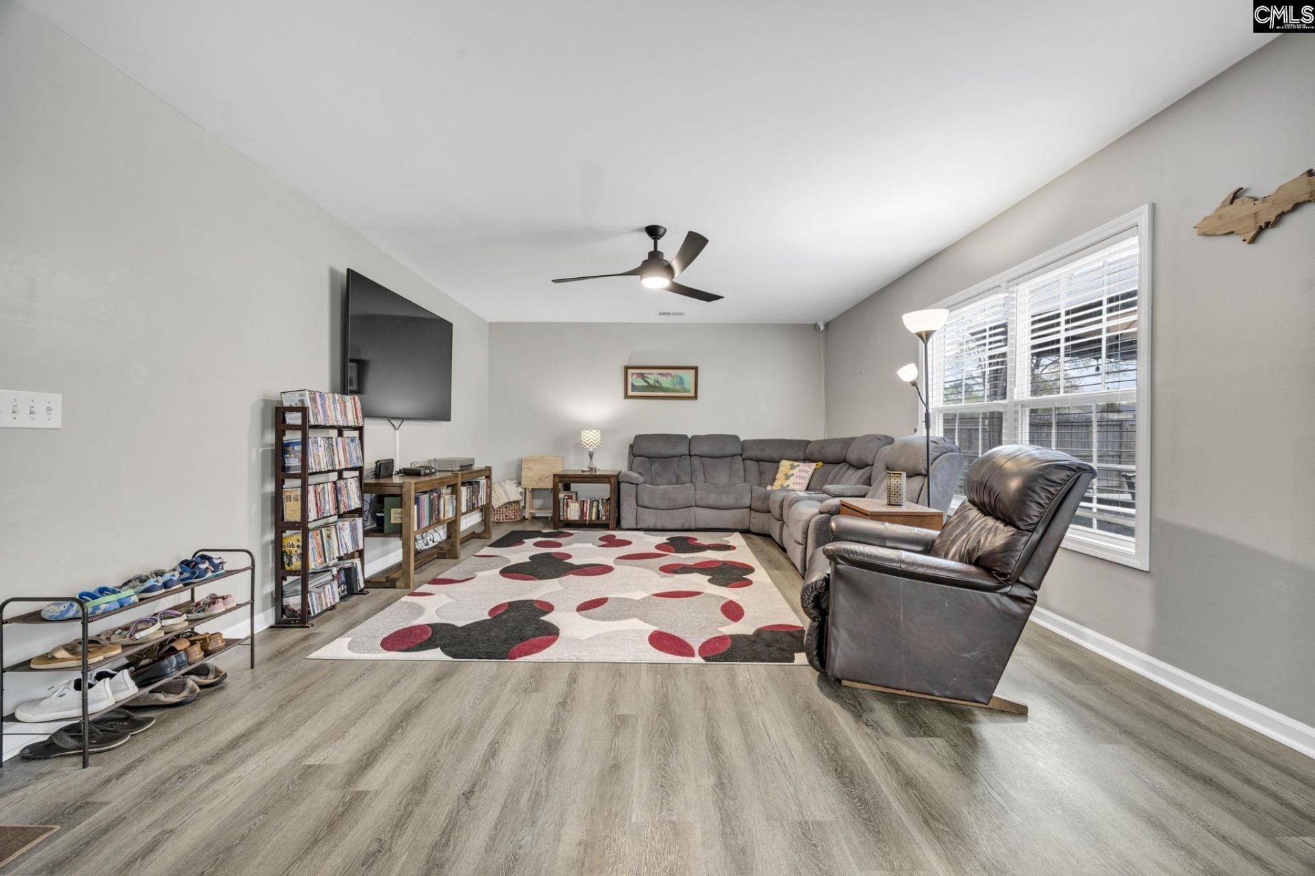 727 Applegate Lane  Photo 18