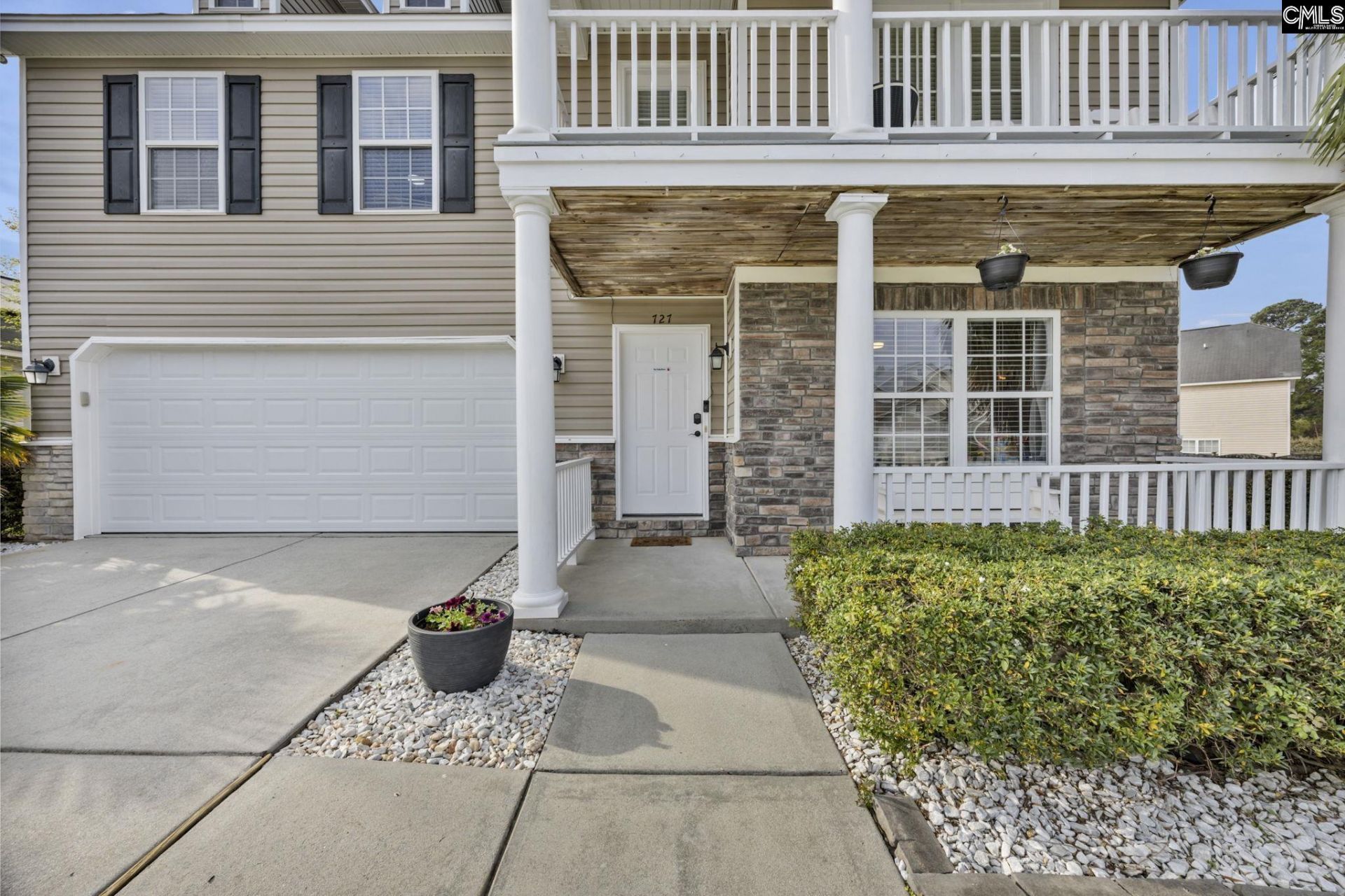 727 Applegate Lane  Photo 4