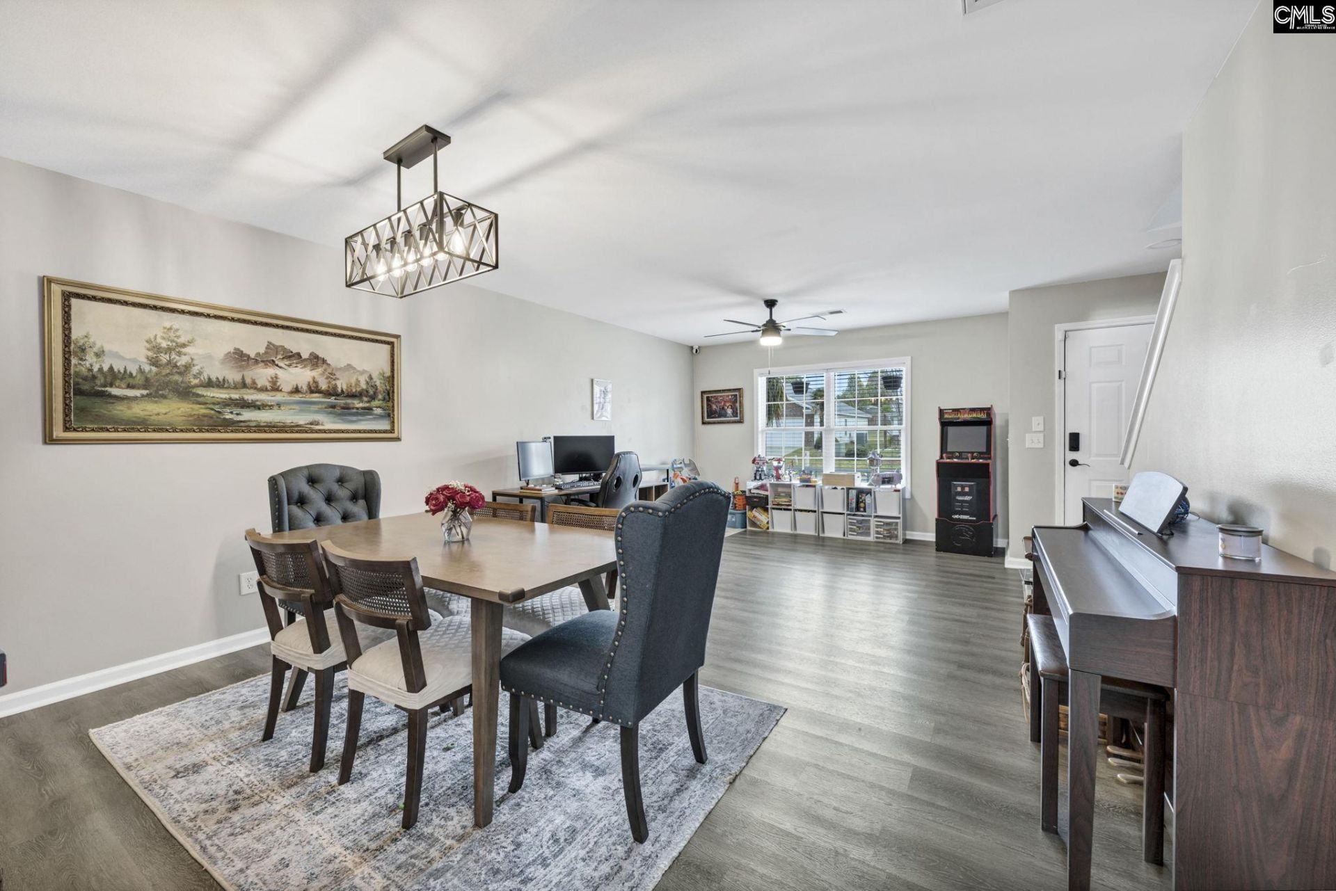 727 Applegate Lane  Photo 6