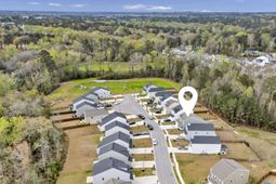 672 Wooster Drive  photo 4