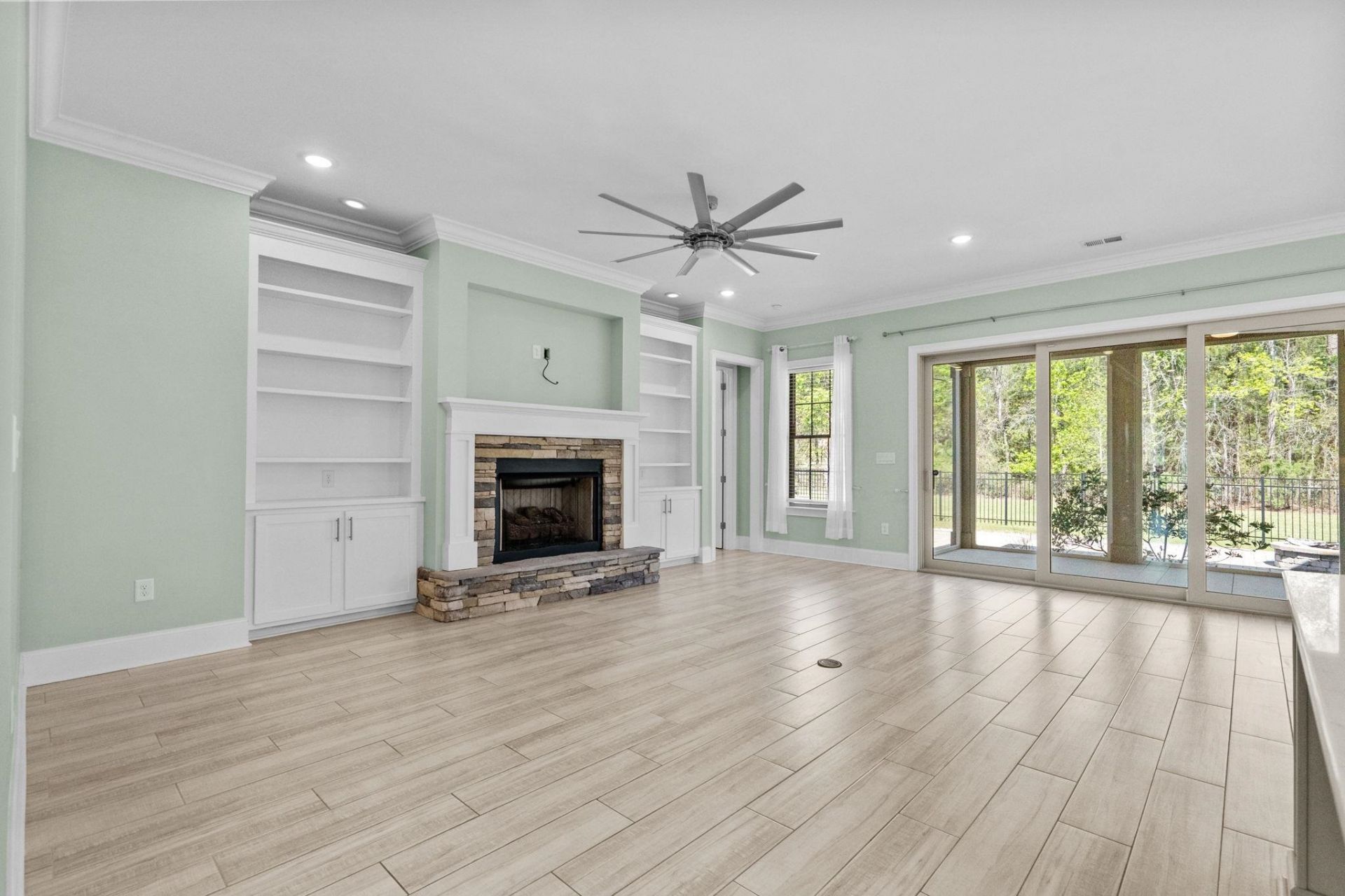 1119 East Isle Of Palms Ave. Photo 12