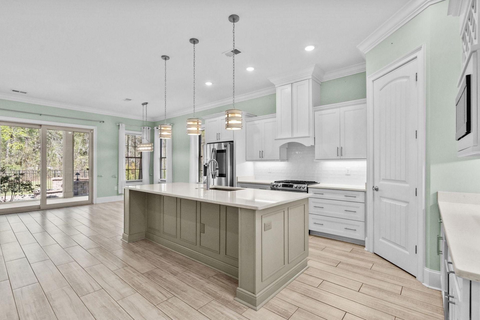 1119 East Isle Of Palms Ave. Photo 18