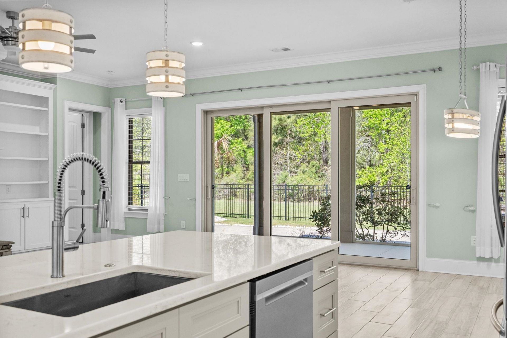 1119 East Isle Of Palms Ave. Photo 25