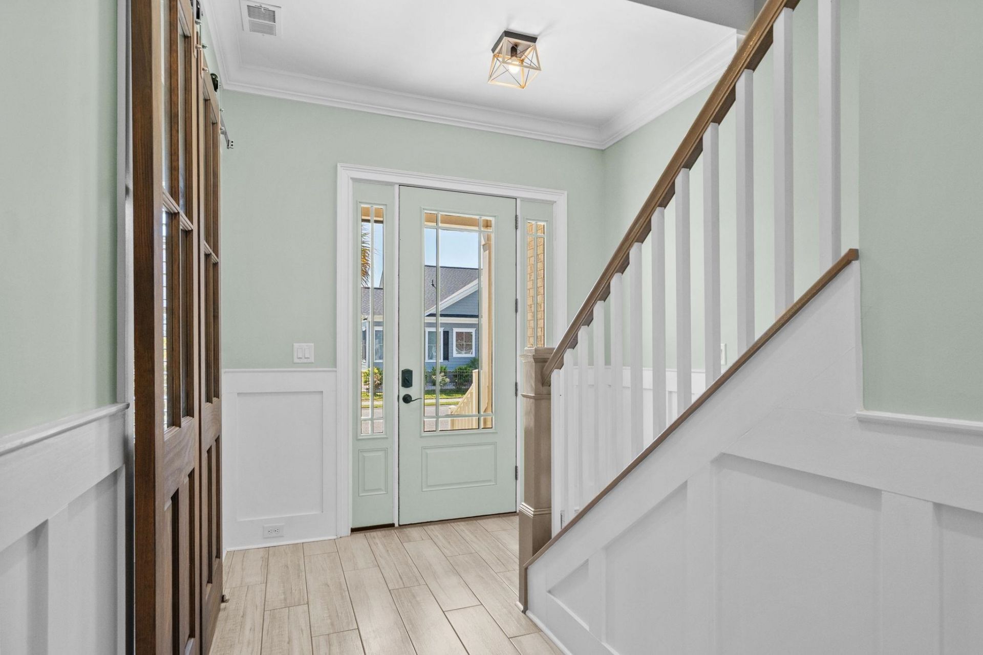 1119 East Isle Of Palms Ave. Photo 9