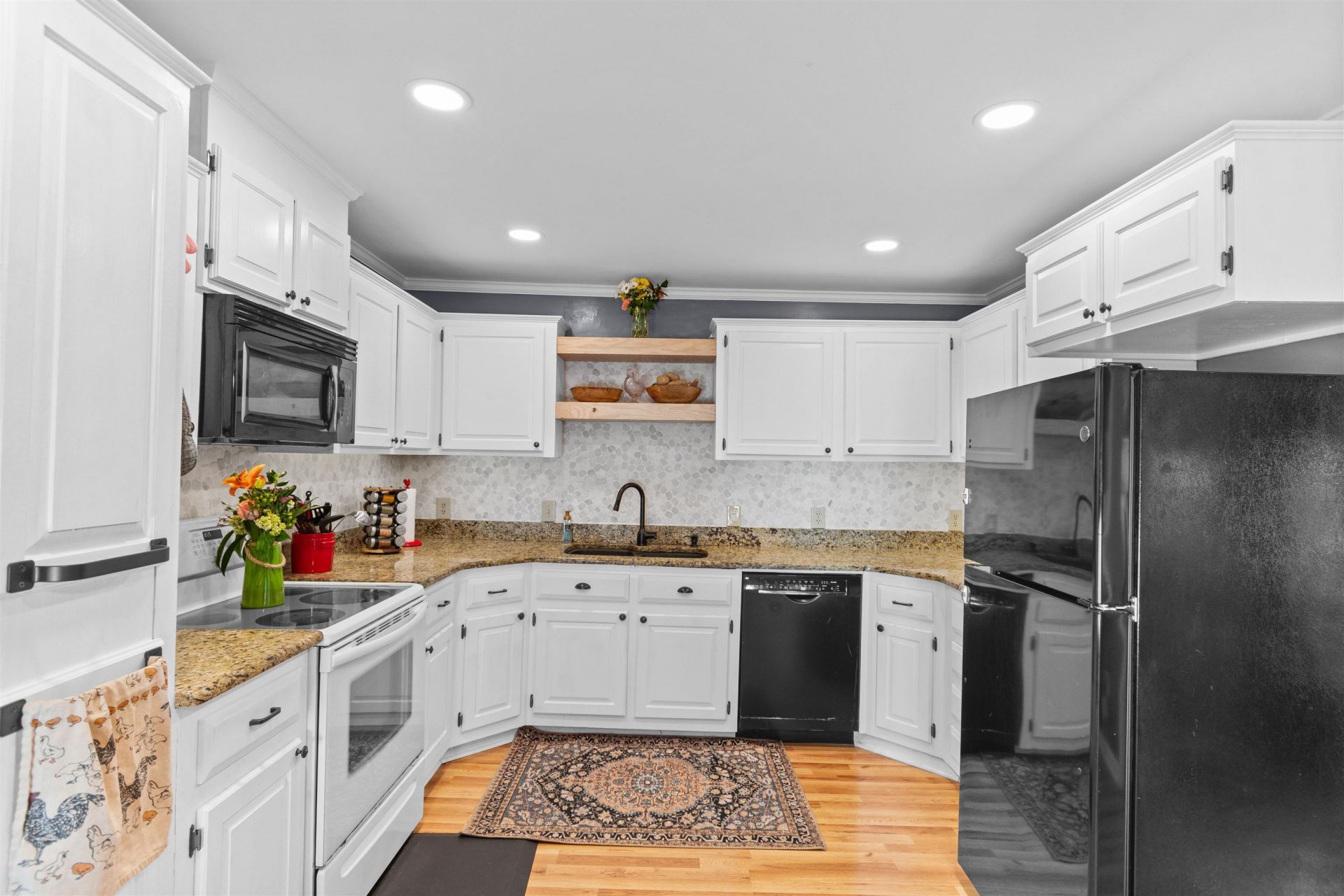 7420 Springside Dr. Photo 6