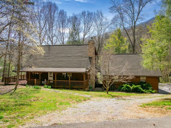 3849 Saddle Brook Way, Sevierville, TN 37862
