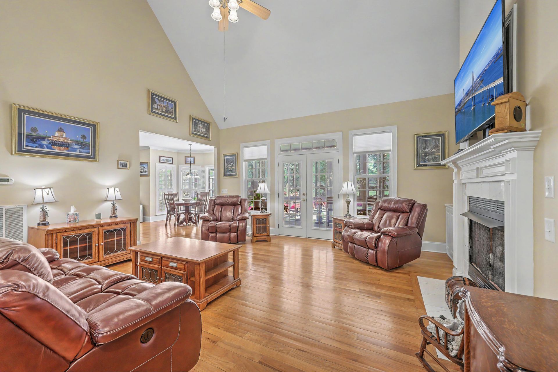 8781 Herons Walk Photo 19