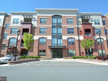3989 NORTON PLACE, Unit 104, FAIRFAX, VA 22030