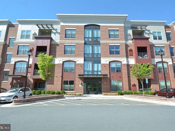 3989 NORTON PLACE, Unit 104, FAIRFAX, VA 22030
