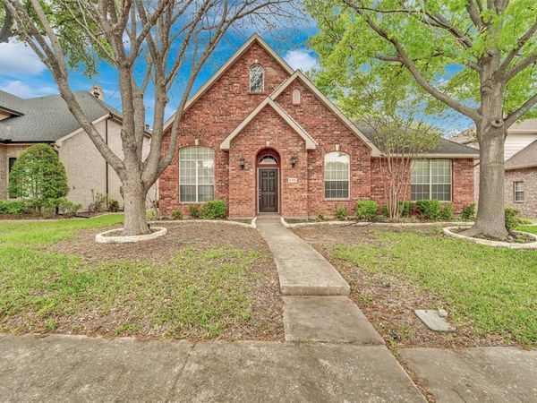 5106 Petersburg Drive, Rowlett, TX 75088
