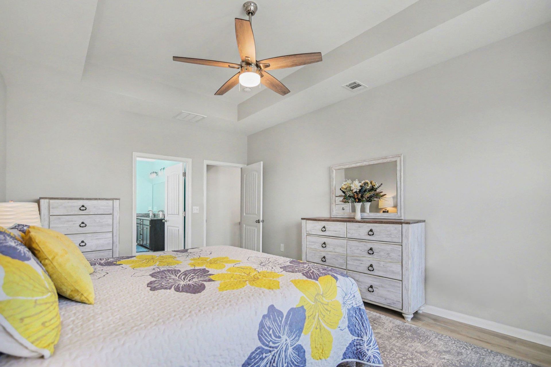 5020 Vinesia Dr. Photo 13