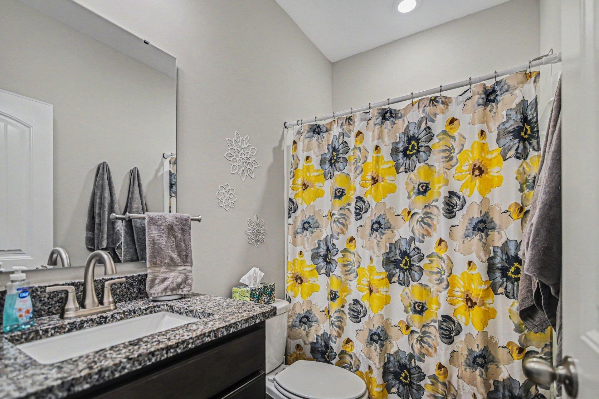 5020 Vinesia Dr. Photo 23