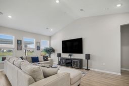 5020 Vinesia Dr. photo 4