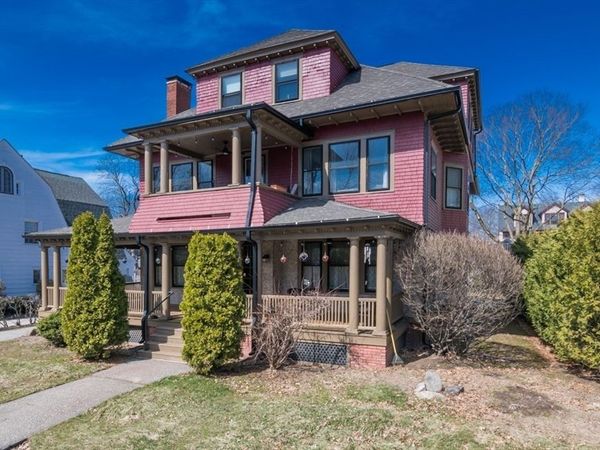 26-28 Cherryvale Ave, Springfield, MA 01108