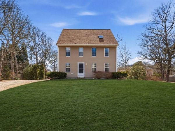 5 Peregrine Ln, Yarmouth, MA 02664