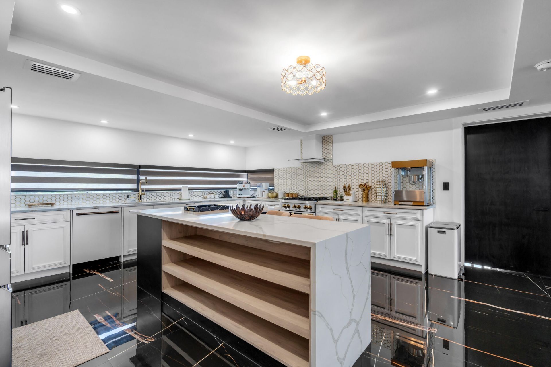 32 N Bounty Lane, Key Largo, FL 33037 Photo