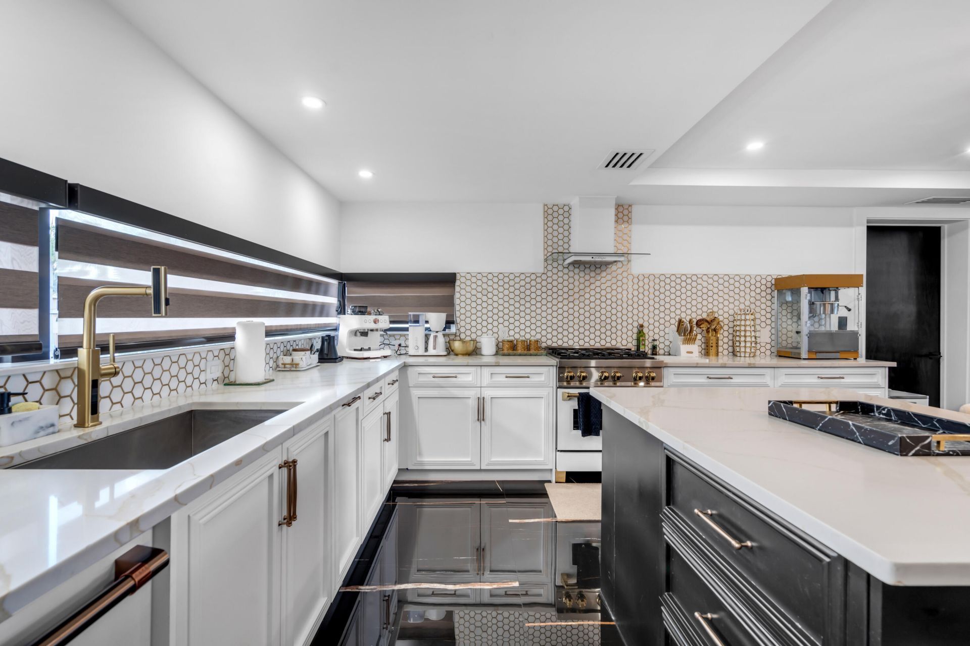 32 N Bounty Lane, Key Largo, FL 33037 Photo